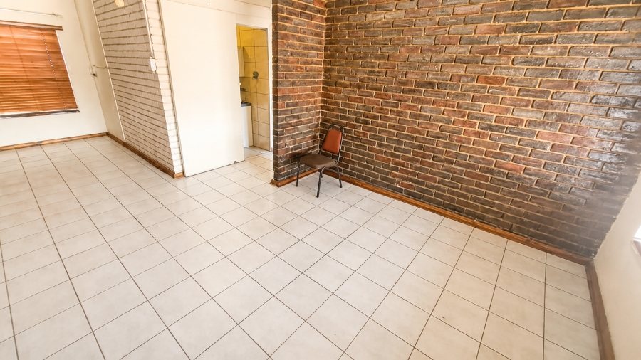 2 Bedroom Property for Sale in Rustenburg Central North West